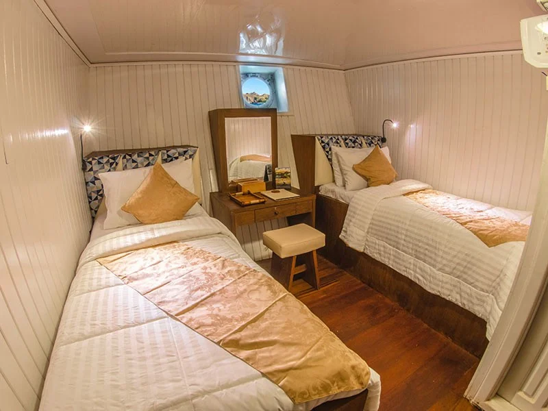 Deluxe Twin Cabin - Image 1